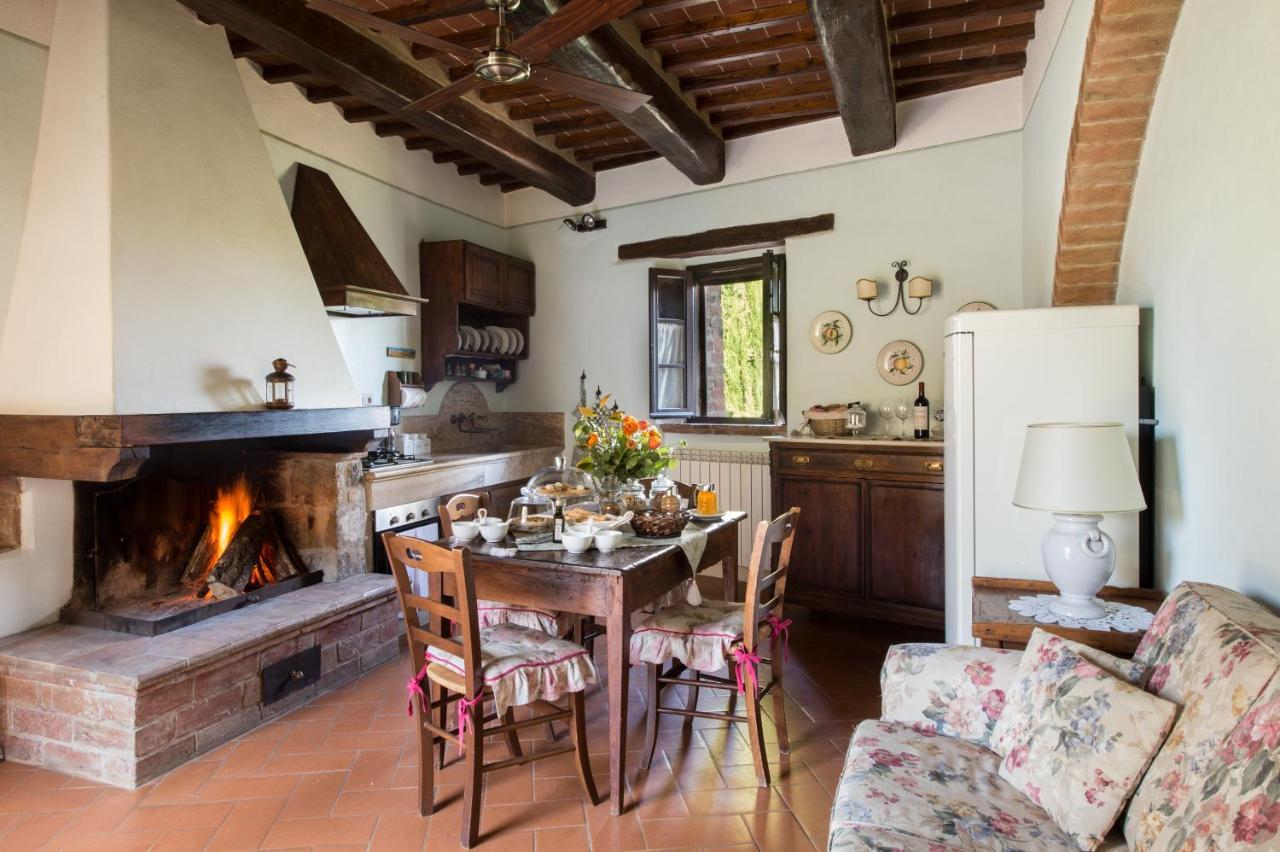Agriturismo Cretaiole ปีเอนซา ภายนอก รูปภาพ